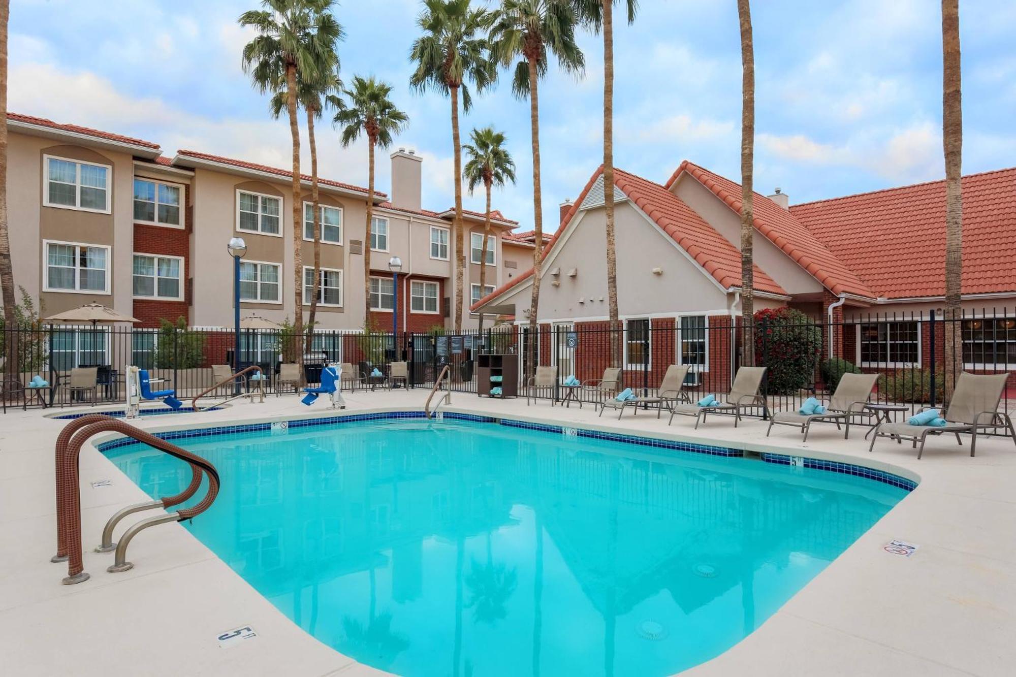 Residence Inn Phoenix Chandler/Fashion Center Exterior photo